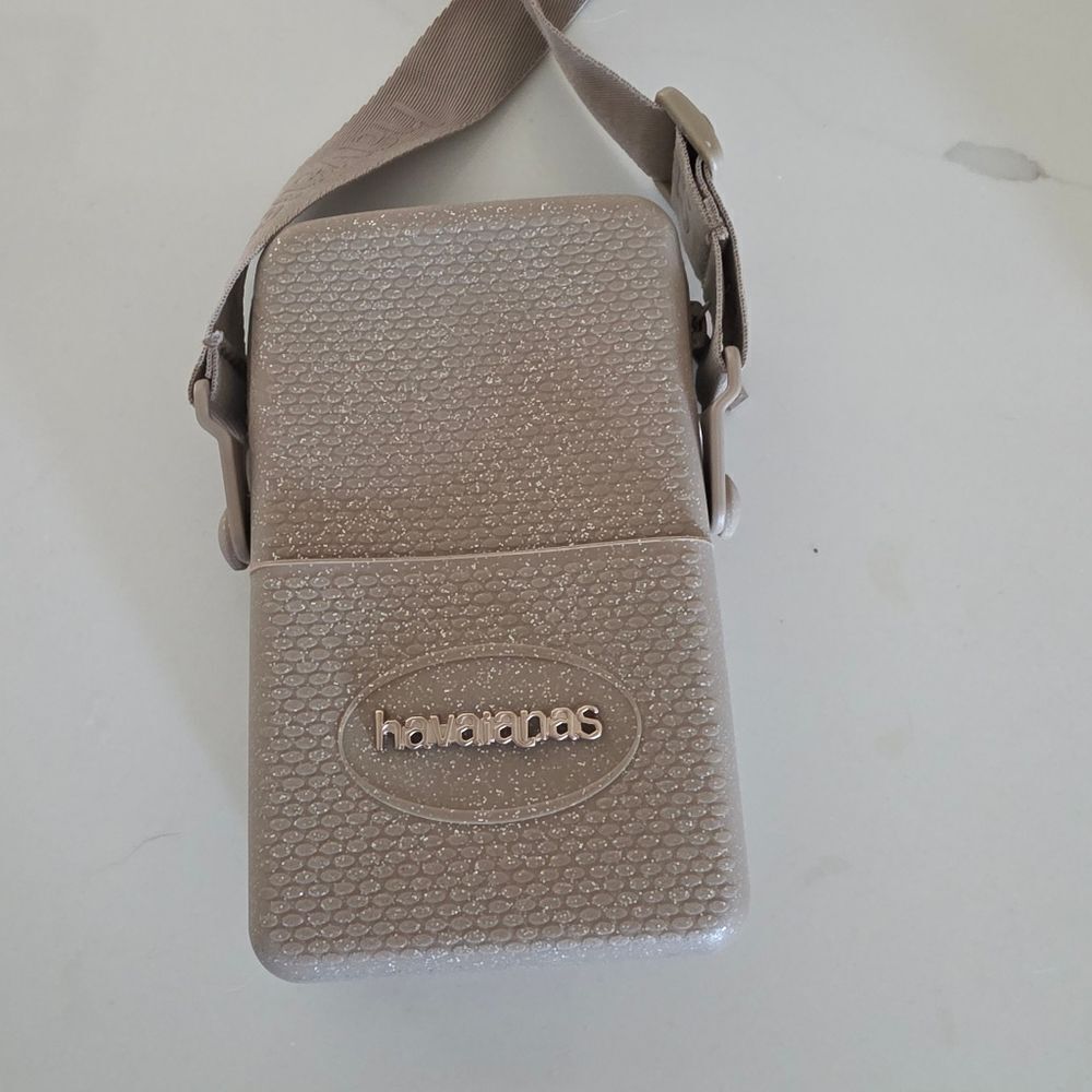*rare* Havaiana Glitter Taupe Phone Crossbody Bag